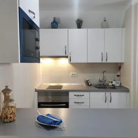 Rocas Del Mar Costa Del Silencio